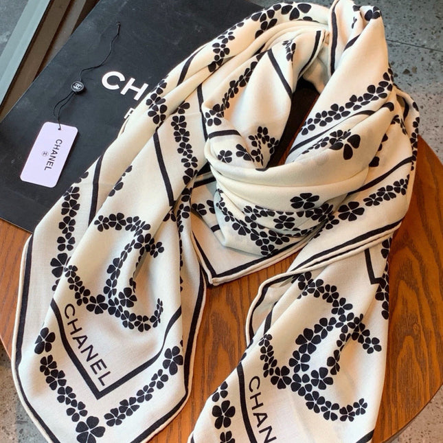 CHANEL 26S SCARF 135 IN CASHMERE AND SILK 309370