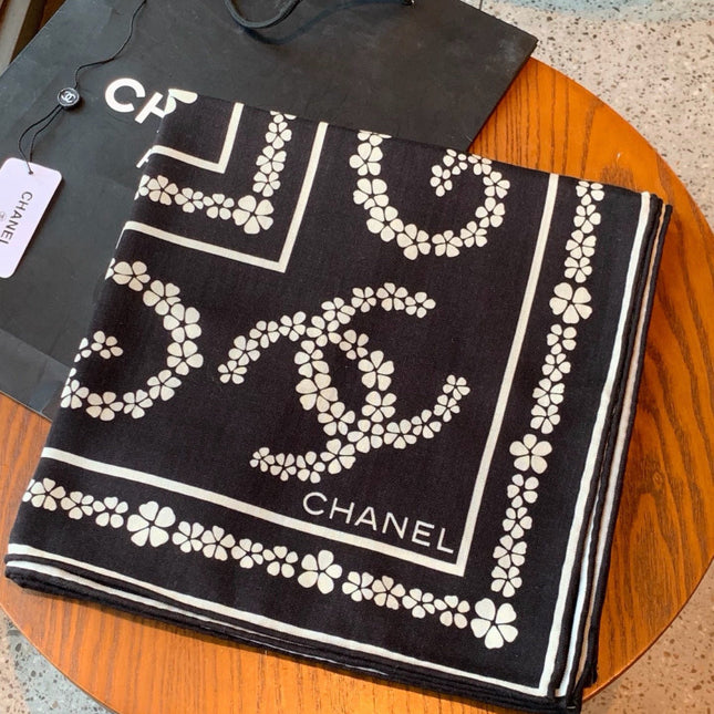 CHANEL 26S SCARF 135 IN CASHMERE AND SILK 309371