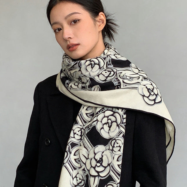 CHANEL 26S SCARF 140 IN CASHMERE AND SILK 309373