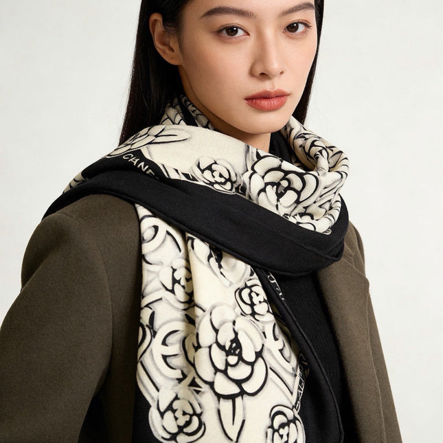 CHANEL 26S SCARF 140 IN CASHMERE AND SILK 309374