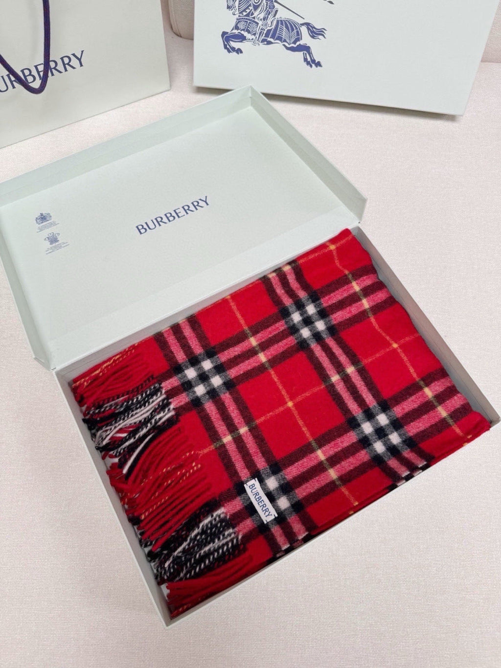 BURBERRY 26S SCARF 155CM IN CASHMERE 309948