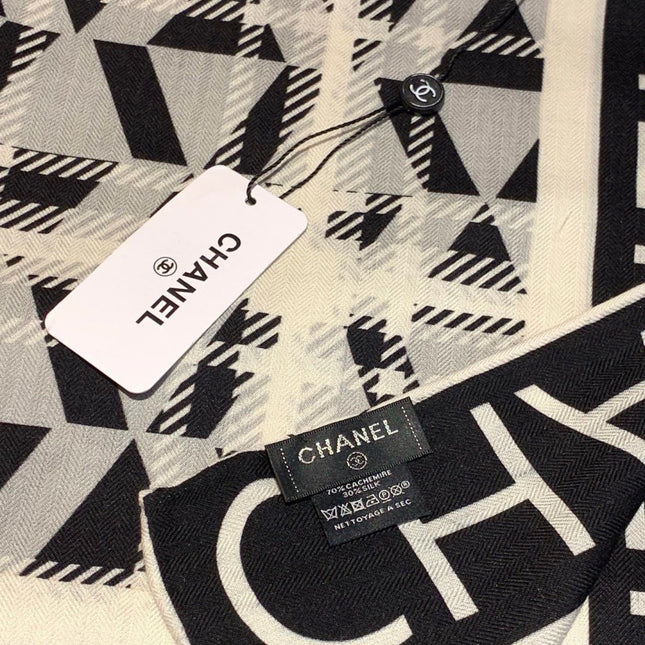 CHANEL 26S SCARF 135 IN CASHMERE AND SILK 309900