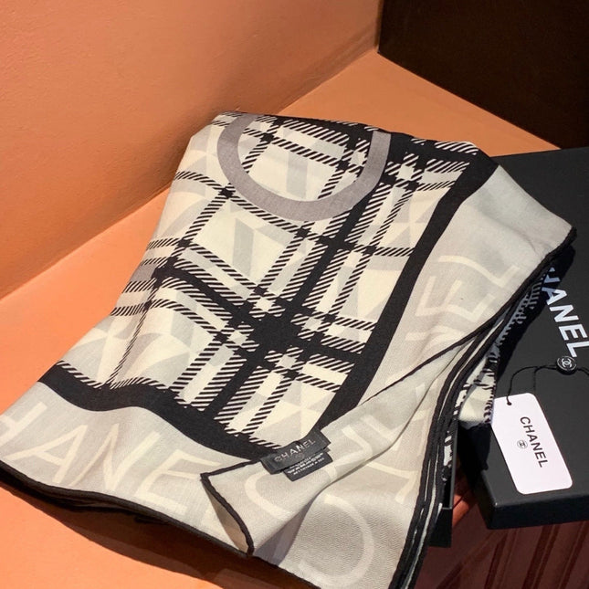 CHANEL 26S SCARF 135 IN CASHMERE AND SILK 309901