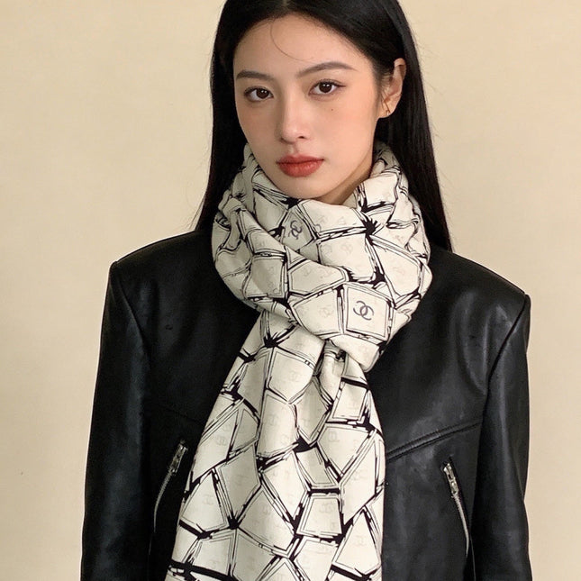 CHANEL 26S SCARF 135 IN CASHMERE AND SILK 309911