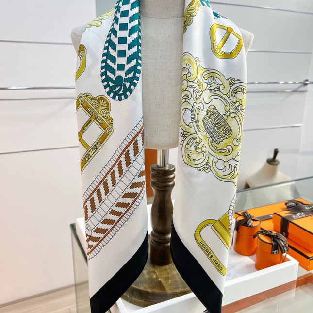 HERMES 26S PRINTED SQUARE SCARF 88 IN SILK 309939