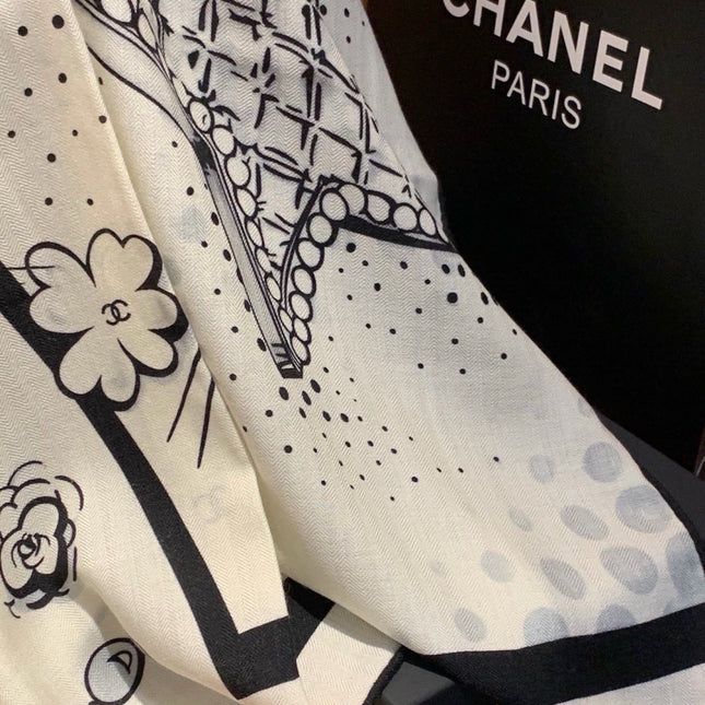 CHANEL 26S SCARF 140 IN SILK 311979