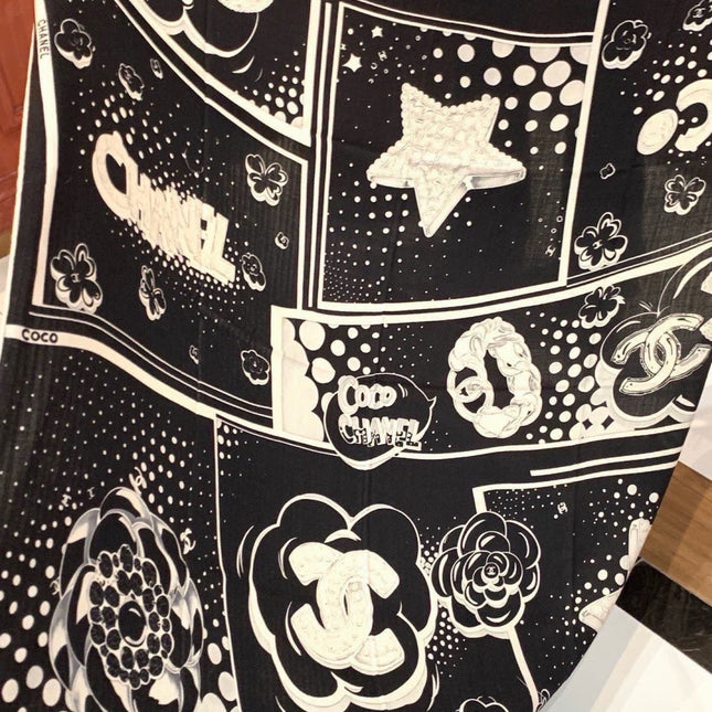 CHANEL 26S SCARF 140 IN SILK 311980