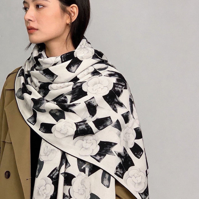 CHANEL 26S SCARF 140 IN SILK 311981