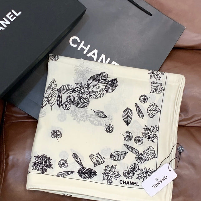 CHANEL 26S SCARF 135 IN SILK AND CASHMERE 313313