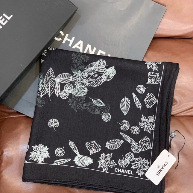 CHANEL 26S SCARF 135 IN SILK AND CASHMERE 313314