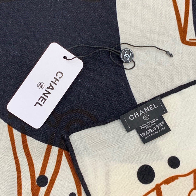 CHANEL 26S SCARF 140 IN SILK AND CASHMERE 313316