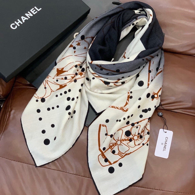 CHANEL 26S SCARF 140 IN SILK AND CASHMERE 313316