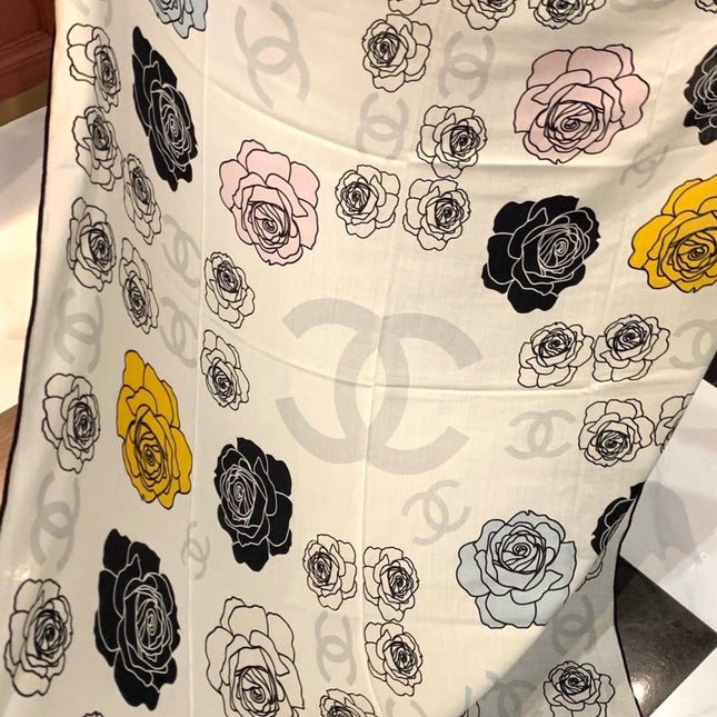 CHANEL 26S SCARF 140 IN SILK AND CASHMERE 313317