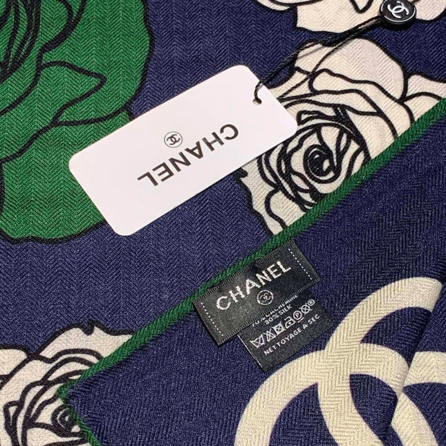 CHANEL 26S SCARF 140 IN SILK AND CASHMERE 313321
