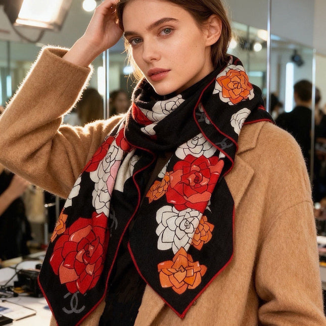 CHANEL 26S SCARF 140 IN SILK AND CASHMERE 313350