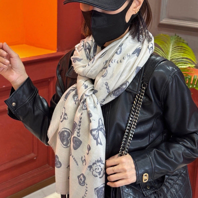 CHANEL 26S PRINTED SHAWL 200 IN SILK 313395