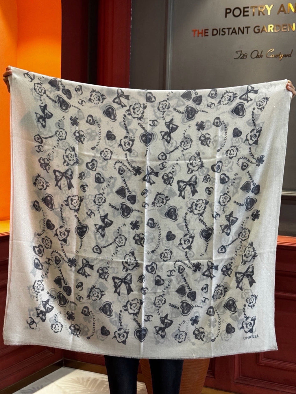 CHANEL 26S PRINTED SHAWL 200 IN SILK 313395