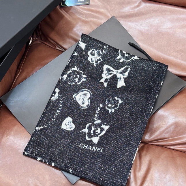 CHANEL 26S PRINTED SHAWL 200 IN SILK 313396