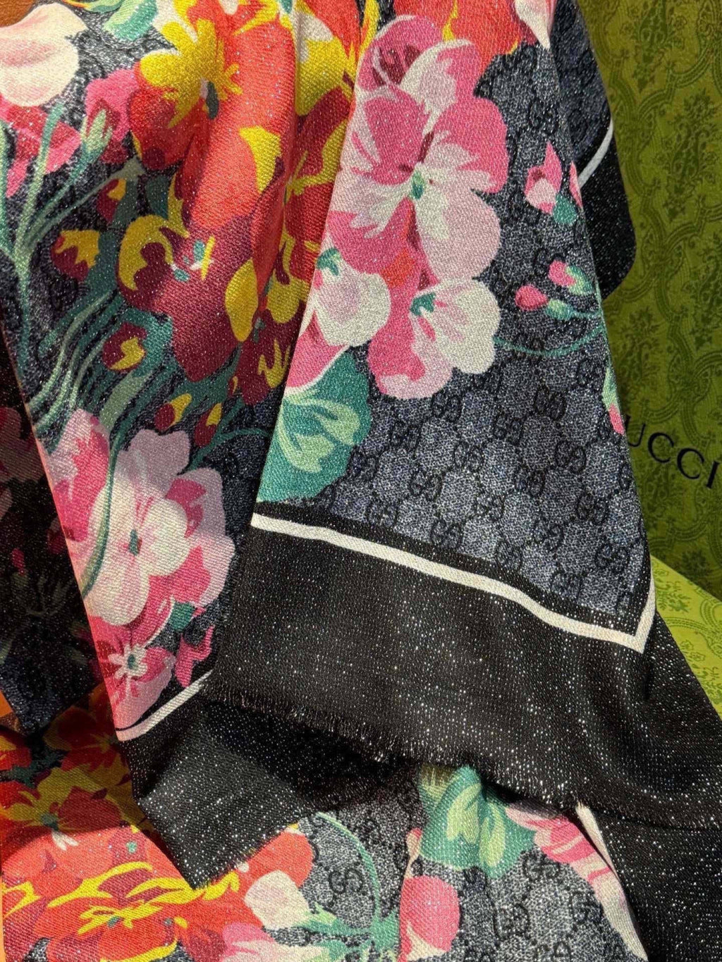 GUCCI 26S SCARF 200 IN CASHMERE AND SILK 315124