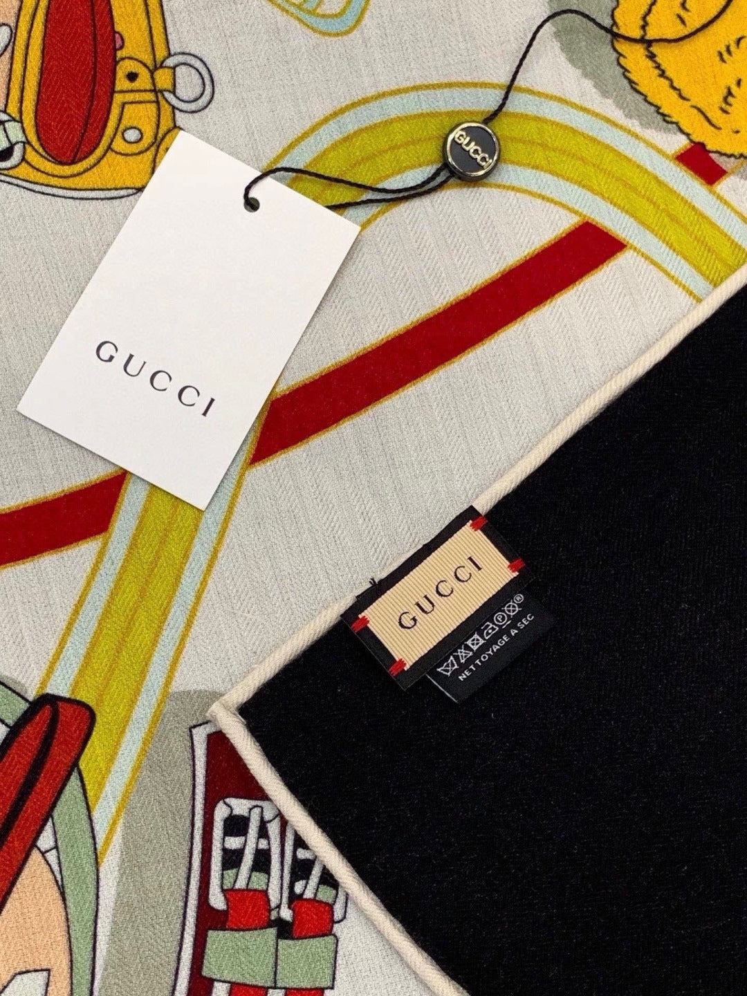 GUCCI 26S SCARF 135 IN CASHMERE AND SILK 315141