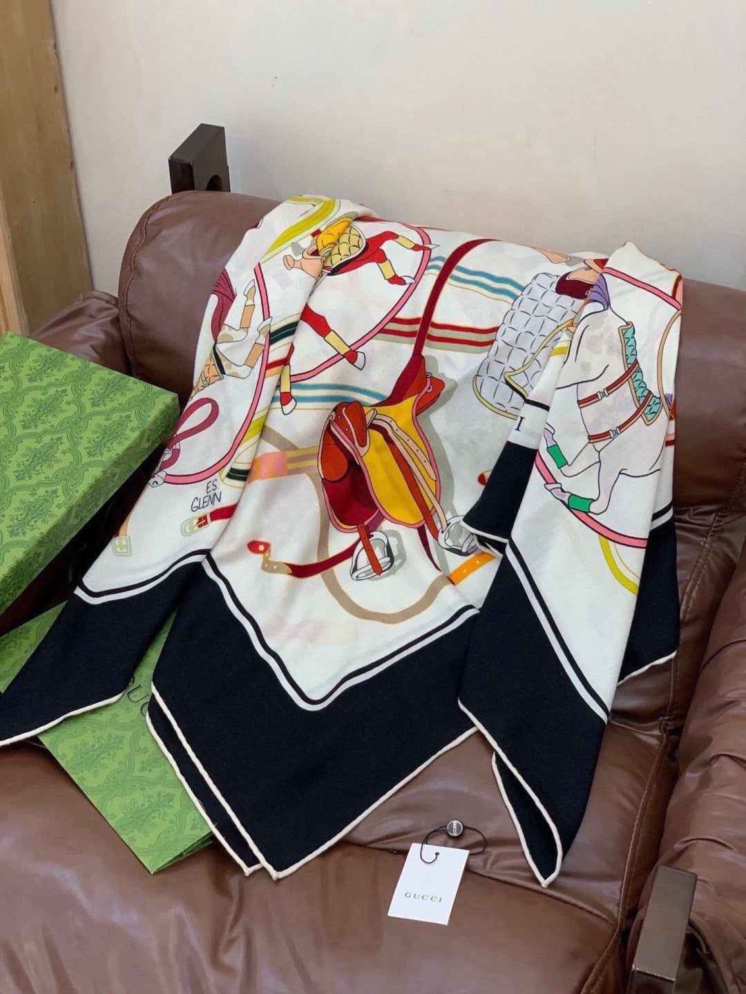 GUCCI 26S SCARF 135 IN CASHMERE AND SILK 315141