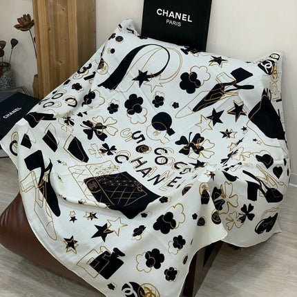 CHANEL 26S SCARF 140 IN SILK AND CASHMERE 509437