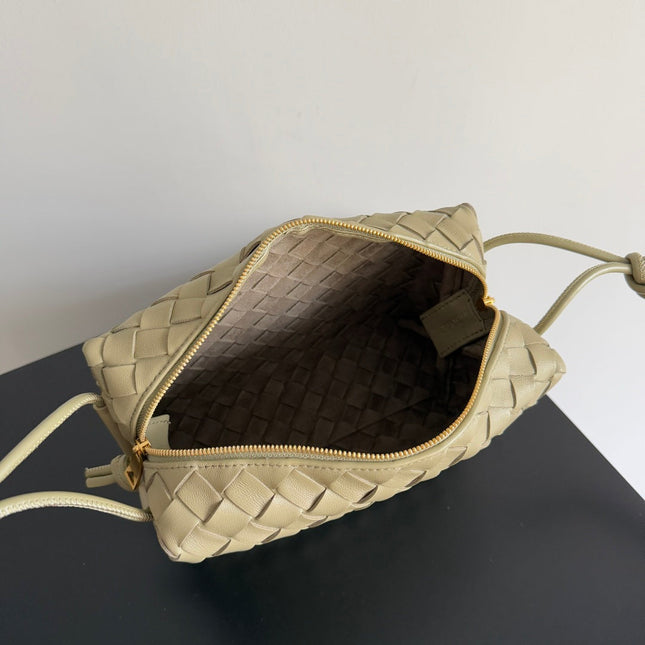 MINI LOOP CAMERA BAG 22 IN BEIGE CALFSKIN