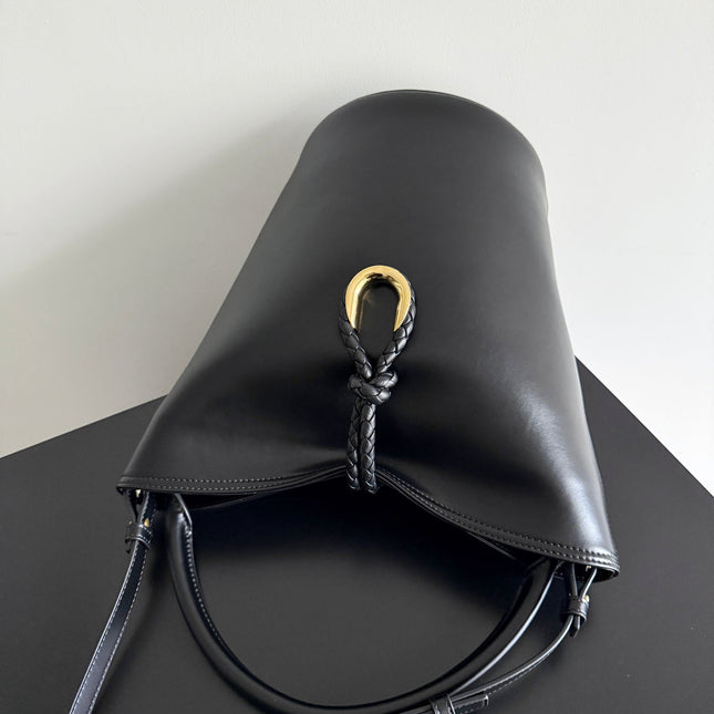 BOTTEGA VENETA 25S MEDIUM LIBERTA 30 IN BLACK CALFSKIN GOLD HARDWARE
