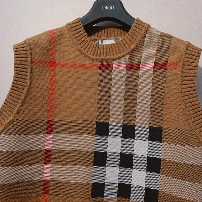 BURBERRY 25S KNIT VEST 295