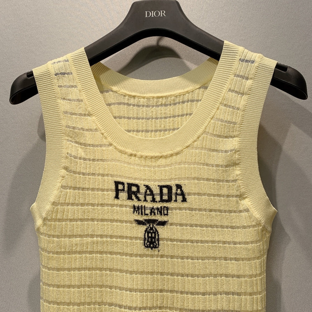 PRADA 26S SLEEVELESS KNIT TOP 1006