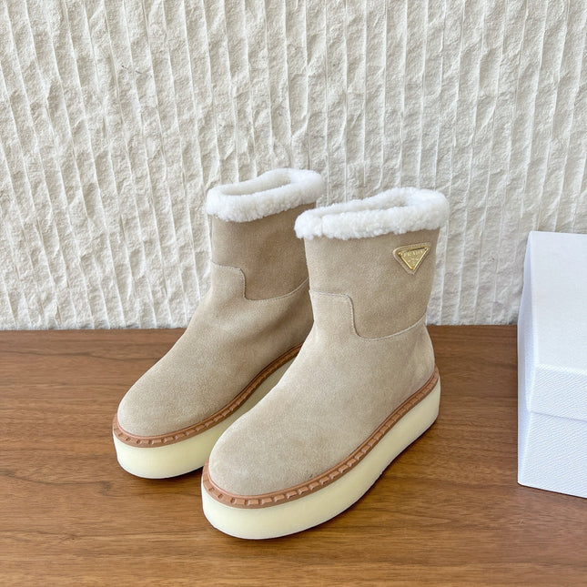PRADA 25S ANKLE BOOTS 40 MM IN LIGHT BEIGE SUEDE SHEARLING-LINED