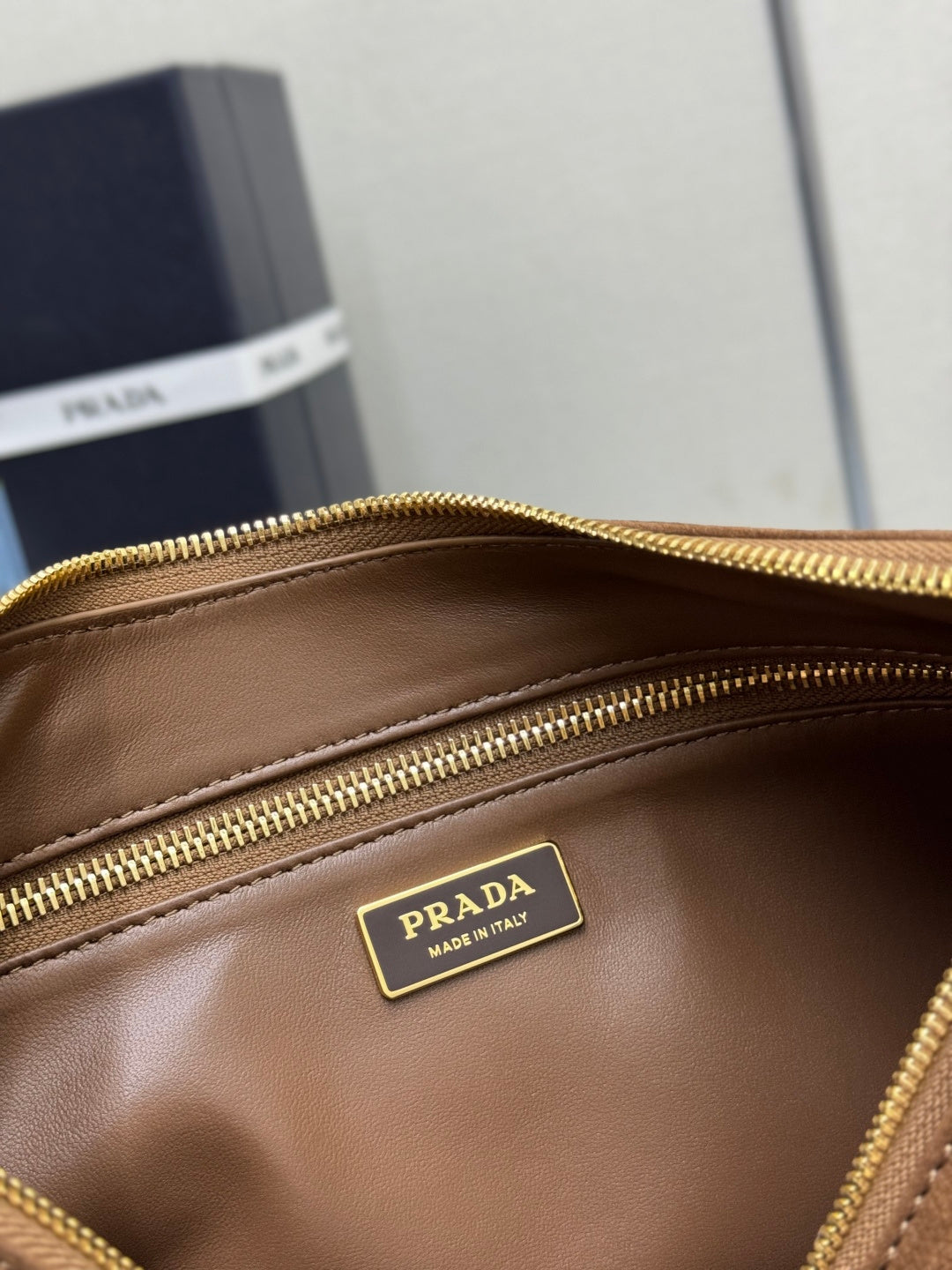 PRADA 26S SHOULDER BAG 36 IN BROWN LEATHER