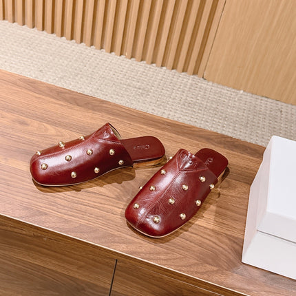 CHLOE 26S STUDDED FLAT MULES IN BURGUNDY CALFSKIN