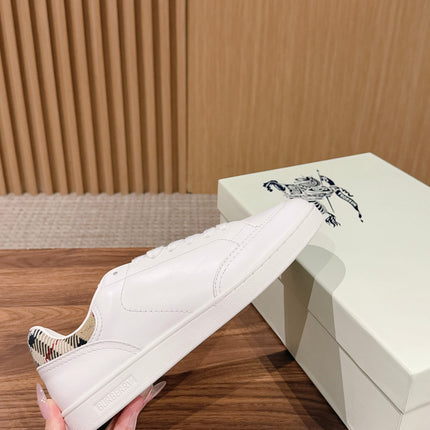 BURBERRY 26S SNEAKERS IN WHITE SOFT CALFSKIN
