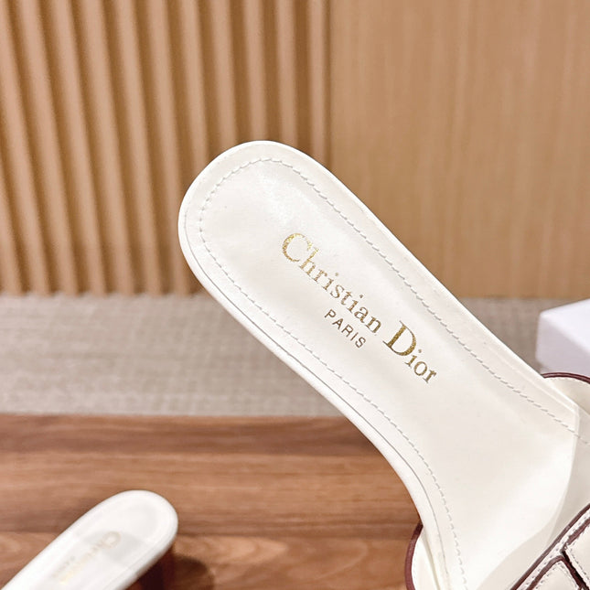 DIOR 26S LOW HEEL SLIDE SANDALS IN WHITE CALFSKIN PEARL GOLD BUCKLE