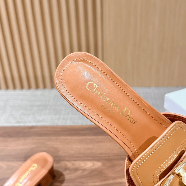 DIOR 26S LOW HEEL SLIDE SANDALS IN CARAMEL BROWN CALFSKIN GOLD PEARL BUCKLE