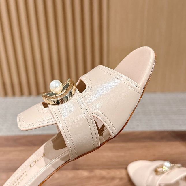 DIOR 26S LOW HEEL SLIDE SANDALS IN BEIGE CALFSKIN GOLD PEARL BUCKLE