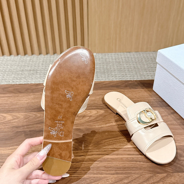DIOR 26S WIDE STRAP SLIDE SANDALS IN BEIGE CALFSKIN PEARL GOLD BUCKLE