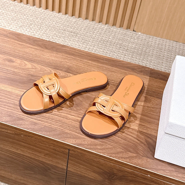DIOR 26S SLIDE SANDALS IN CARAMEL BROWN CLUB WOVEN CALFSKIN