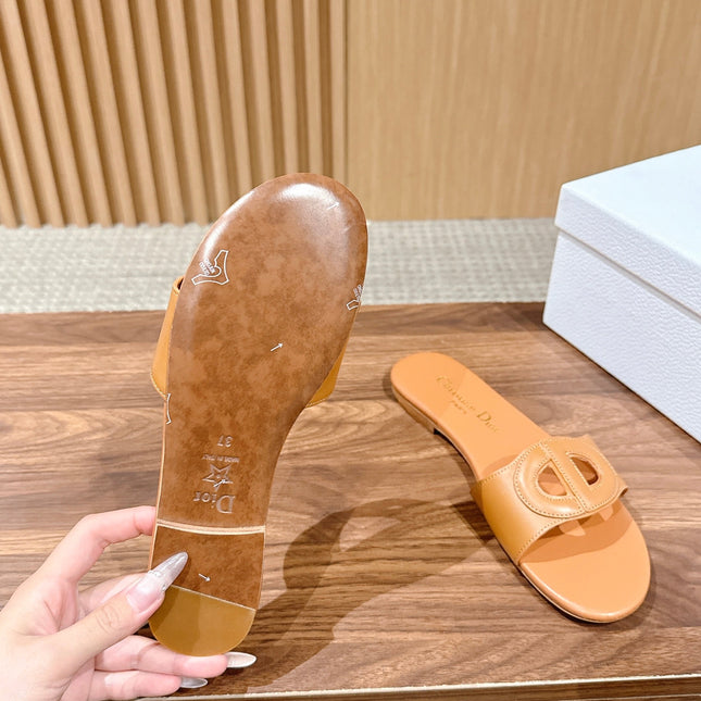 DIOR 26S SLIDE SANDALS IN CARAMEL BROWN CALFSKIN CD LOGO