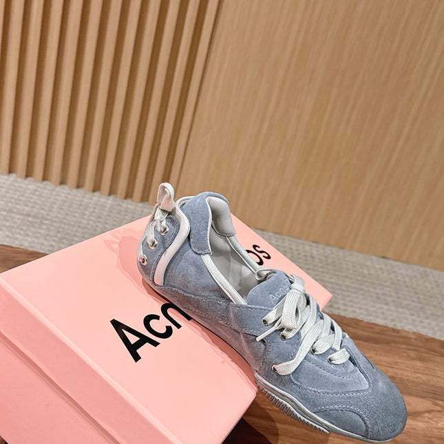 DIOR 26S LOW TOP SNEAKERS IN GREY SUEDE