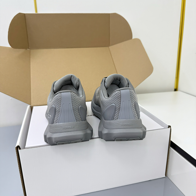ALO 25S SNEAKER IN GREY MESH FABRIC