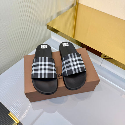 BURBERRY 26S SLIDES SANDAL IN BLACK CALFSKIN
