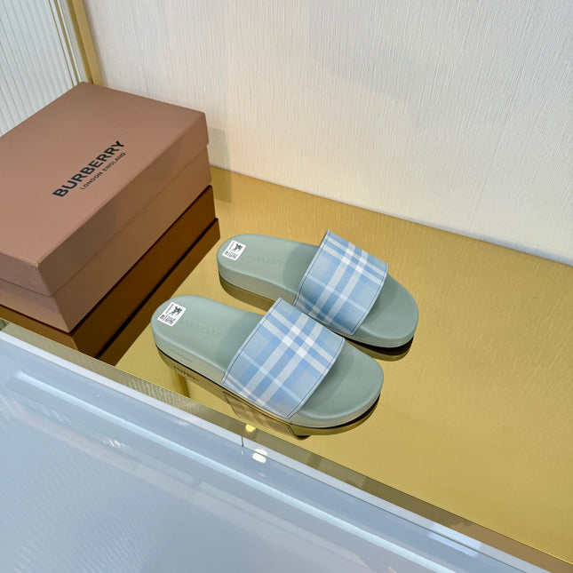 BURBERRY 26S SLIDES SANDAL IN SEAFOAM GREEN CALFSKIN