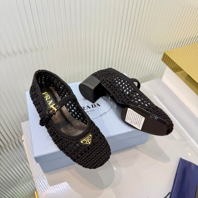 PRADA 26S LOGO PLAQUE CROCHET MARY JANE PUMPS 50MM IN BLACK WOVEN FIBER