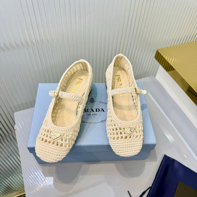 PRADA 26S LOGO PLAQUE CROCHET MARY JANE PUMPS 50MM IN IVORY WHITE WOVEN FIBER