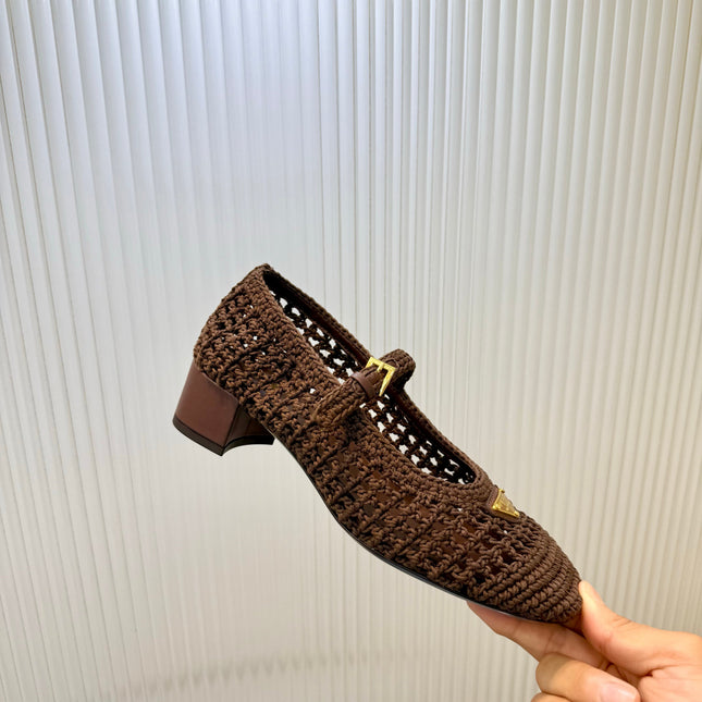 PRADA 26S LOGO PLAQUE CROCHET MARY JANE PUMPS 50MM IN DARK BROWN WOVEN FIBER