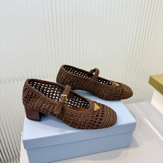 PRADA 26S LOGO PLAQUE CROCHET MARY JANE PUMPS 50MM IN DARK BROWN WOVEN FIBER
