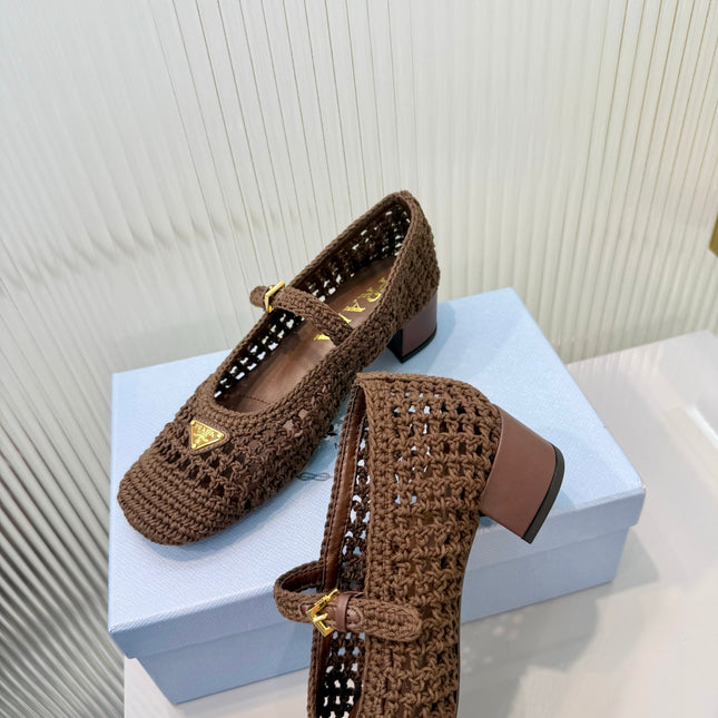 PRADA 26S LOGO PLAQUE CROCHET MARY JANE PUMPS 50MM IN DARK BROWN WOVEN FIBER