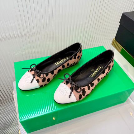 CHANEL 26S FLAT SHOES IN LIGHT BROWN AND BLACK LEOPARD PRINT PONY HAIR